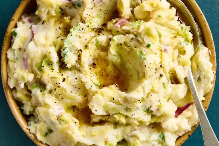 irish-mashed-potatoes-and-cabbage-1193-1.webp